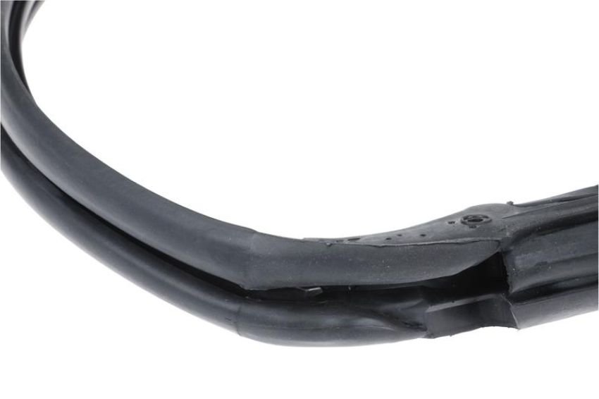 URO Parts GM0820584 Roof Panel Weatherstrip