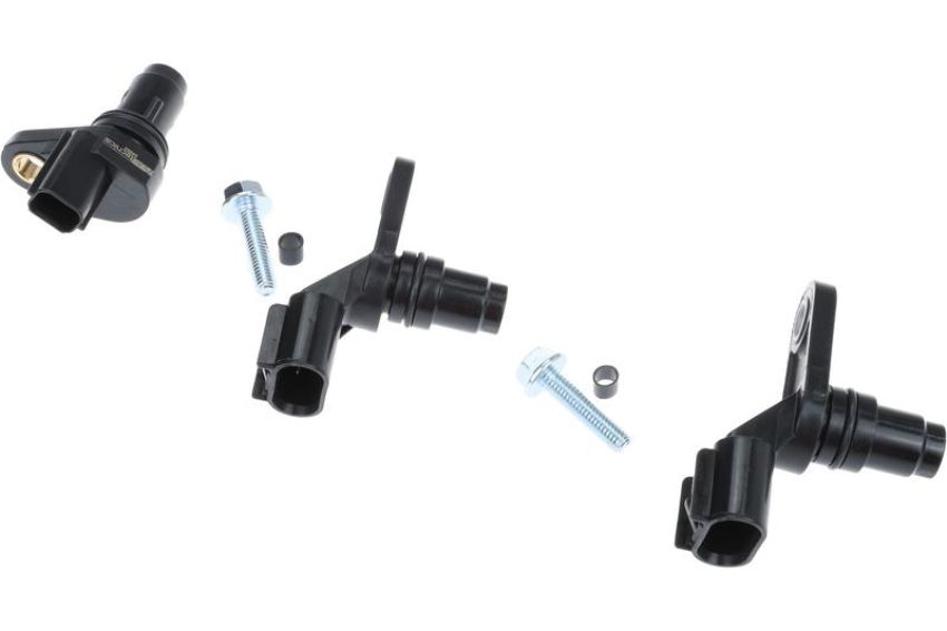 URO Parts GM1323062 Camshaft/Crankshaft Position Sensor Kit