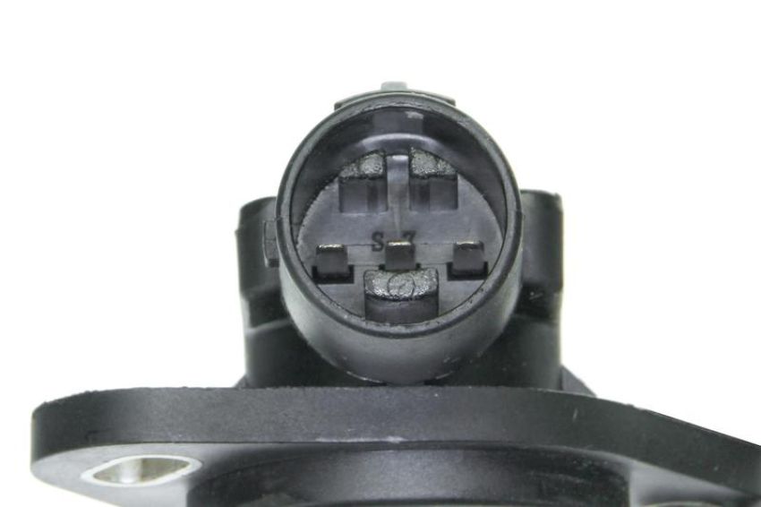 URO Parts HA0317809 Throttle Position Sensor