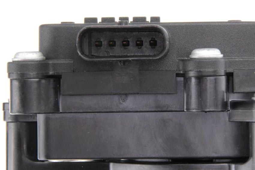 URO Parts HY0720682 Thermostat Assembly