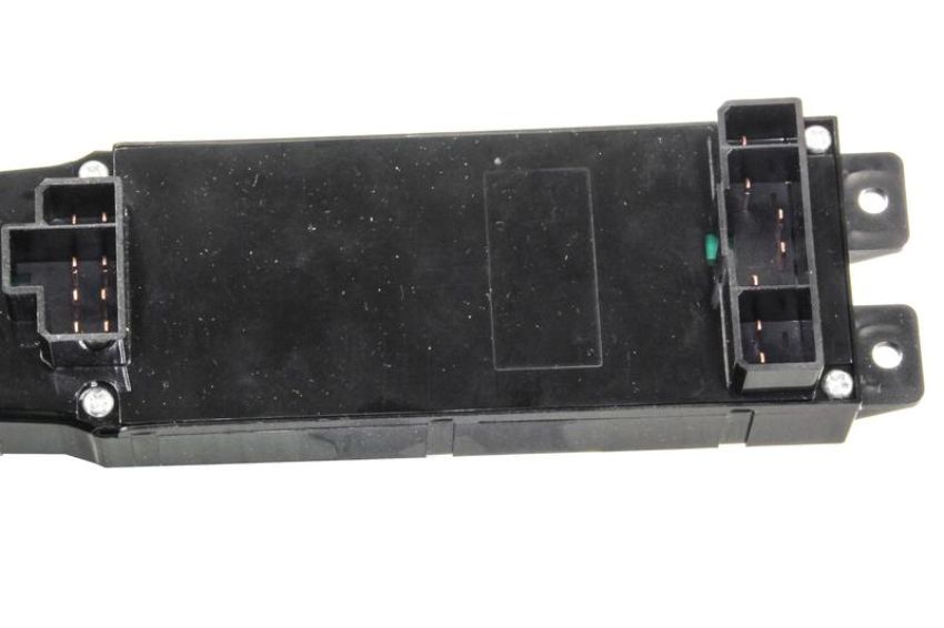 URO Parts JE1317173 Window Switch