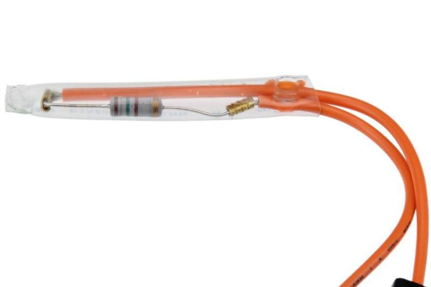URO Parts JLM20791 Oil Pressure Switch