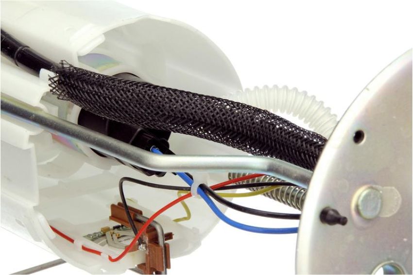 URO Parts KI0516947 Fuel Pump Assembly