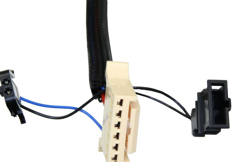 URO Parts LR043385 Fuel Pump Assembly