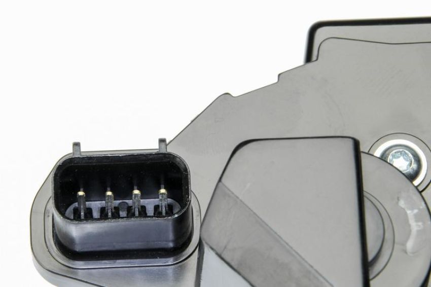 URO Parts LR091524 Door Latch/Actuator Assembly