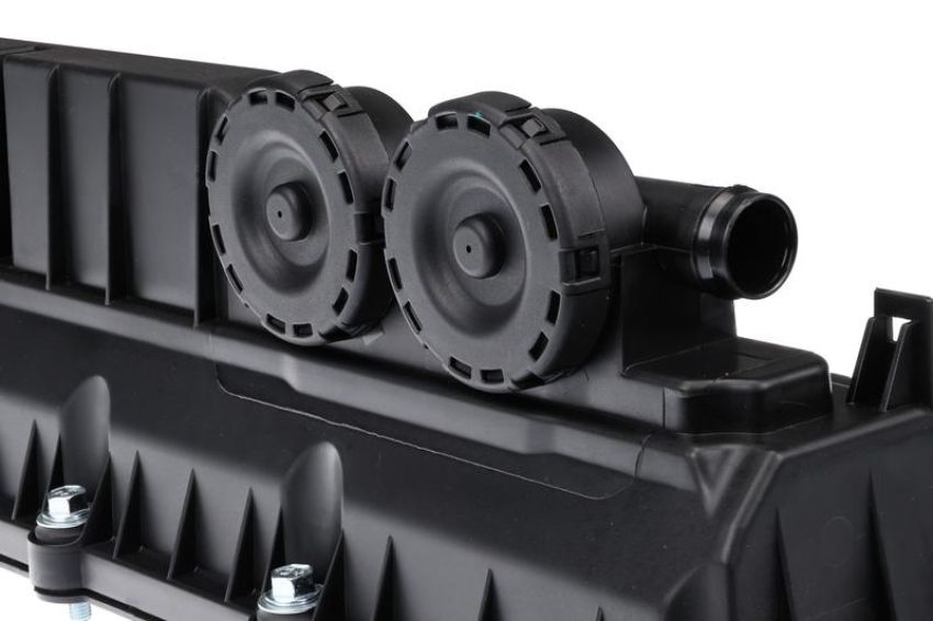 URO Parts LR113201 Valve Cover w/ Gasket