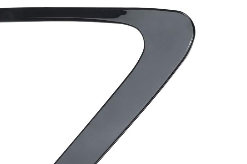 URO Parts LX0819465R Rear Quarter Glass Window Trim