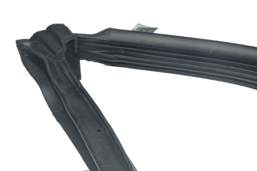 URO Parts MA0817089 Door Seal