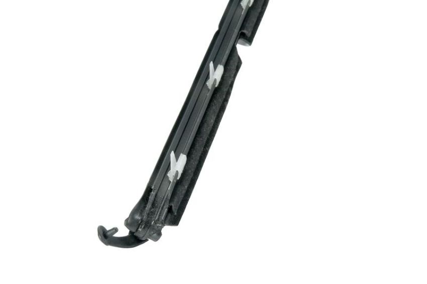 URO Parts MA0817098 Door Window Belt Weatherstrip