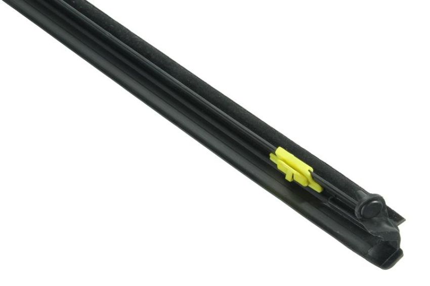 URO Parts MA0817099 Door Window Belt Weatherstrip