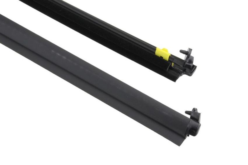 URO Parts MA0819920 Door Window Belt Seal Pair