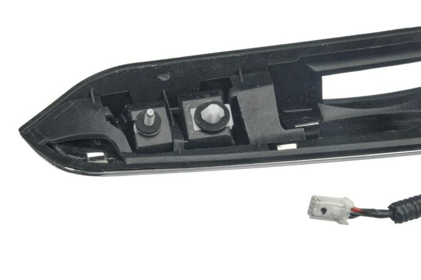 URO Parts NI0818706 Liftgate Handle w/ Trunk Button