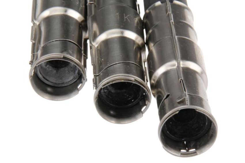 URO Parts Q4150027 Spark Plug Wire Set