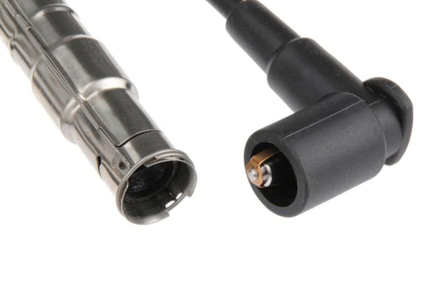 URO Parts Q4150027 Spark Plug Wire Set