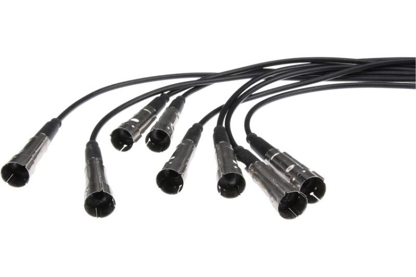 URO Parts Q4150028 Spark Plug Wire Set