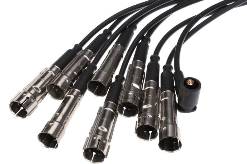 URO Parts Q4150029 Spark Plug Wire Set