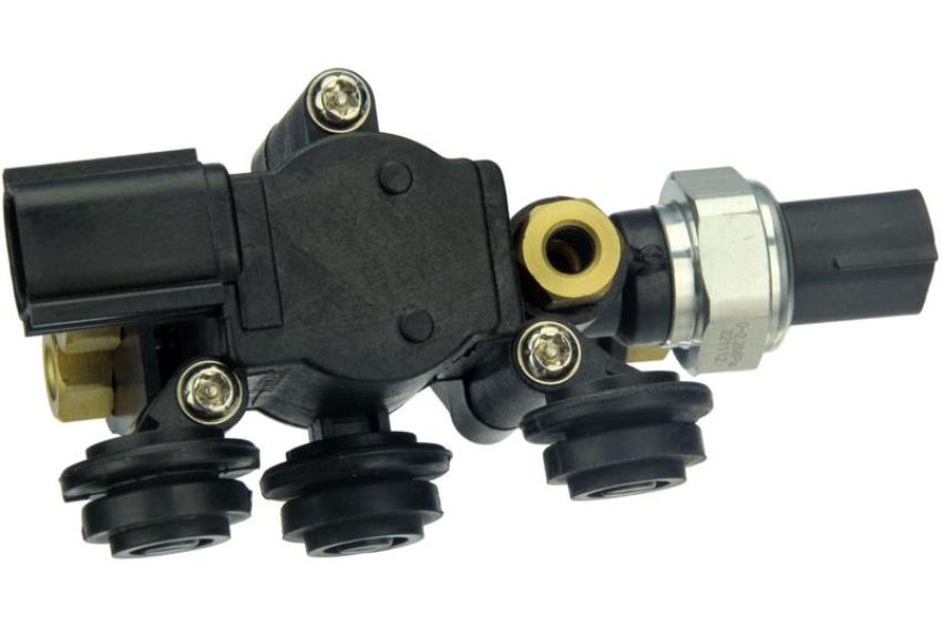 URO Parts RVH000046 Air Suspension Solenoid Valve Unit