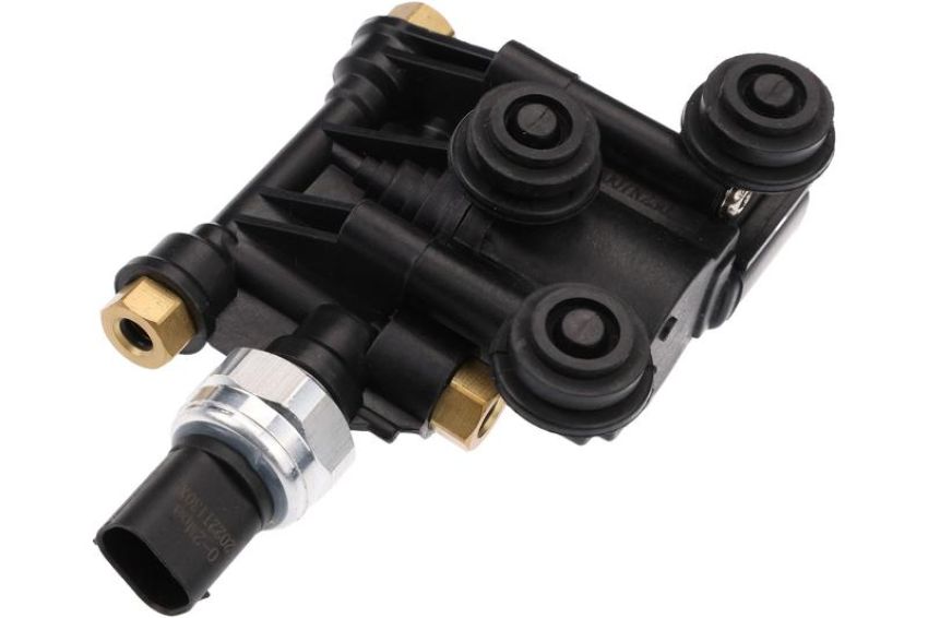 URO Parts RVH500070 Air Suspension Solenoid Valve