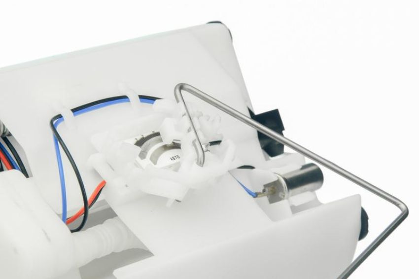 URO Parts SU0516576 Fuel Pump Assembly