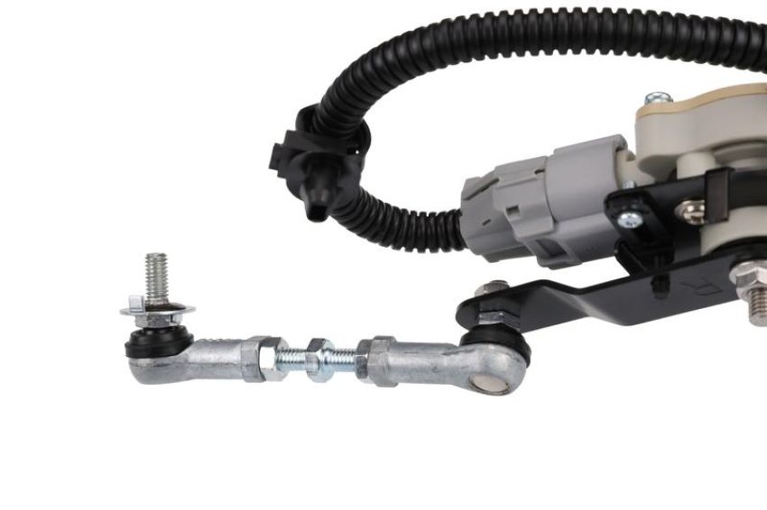 URO Parts TY1321008 Suspension Height Level Sensor