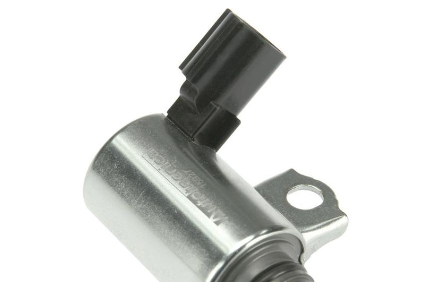 URO Parts TY1415985 Variable Valve Timing (VVT) Solenoid