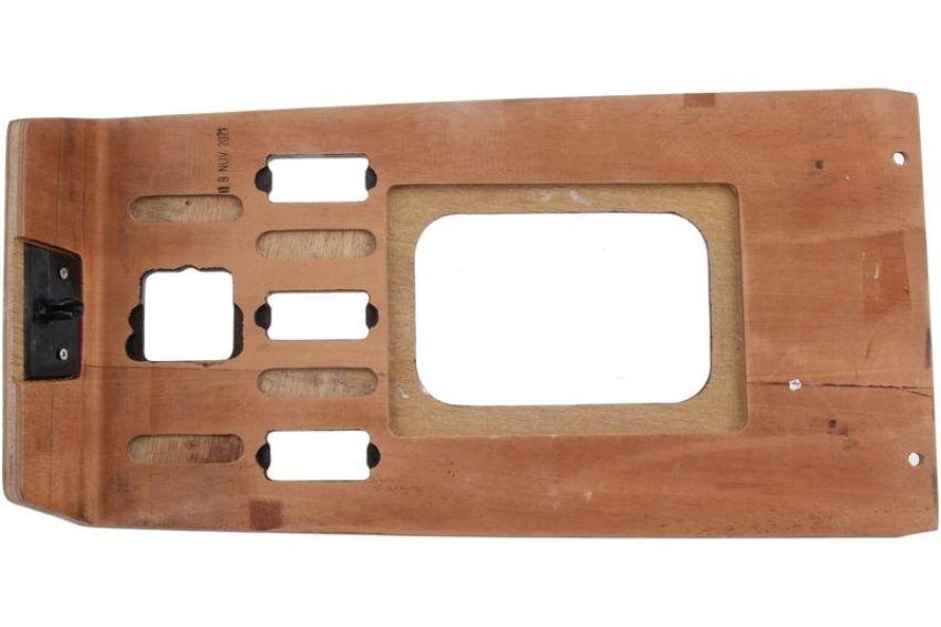 URO Parts WK107BC6 Shift Console
