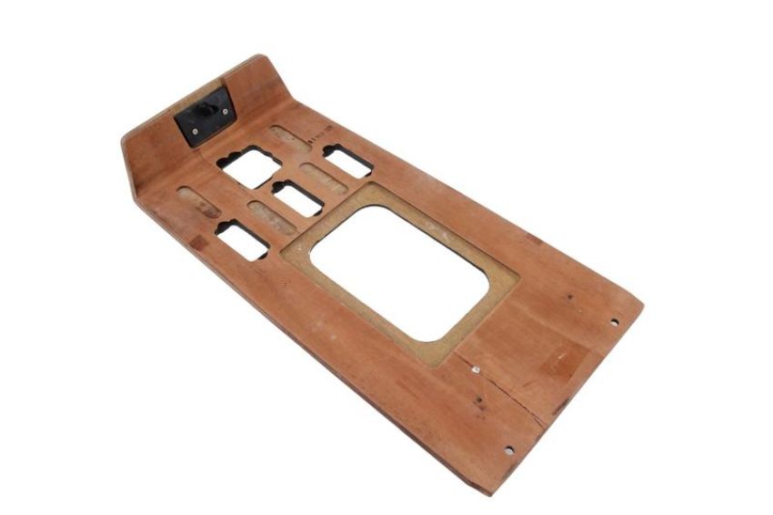 URO Parts WK107BC6 Shift Console