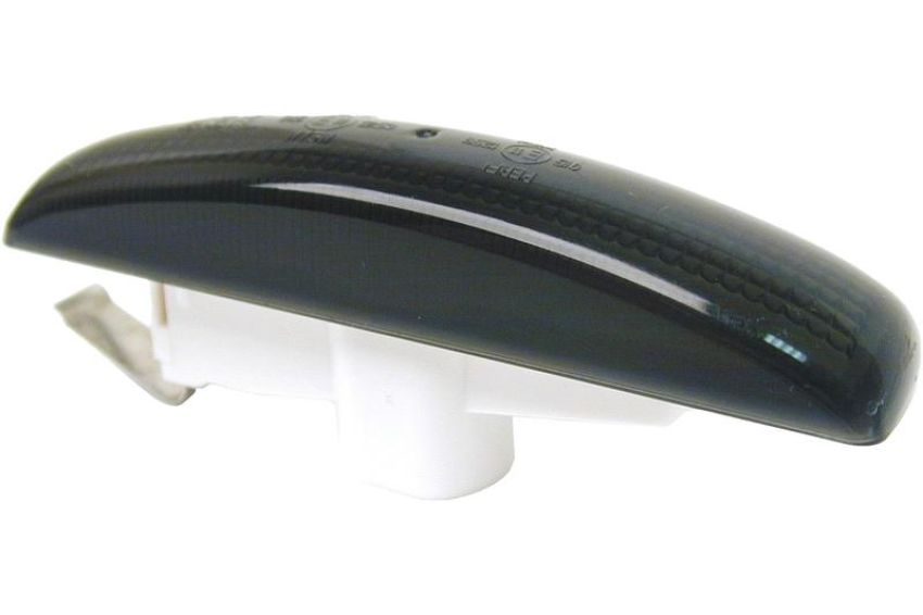 URO Parts XGB000073S Side Marker Lights Pair