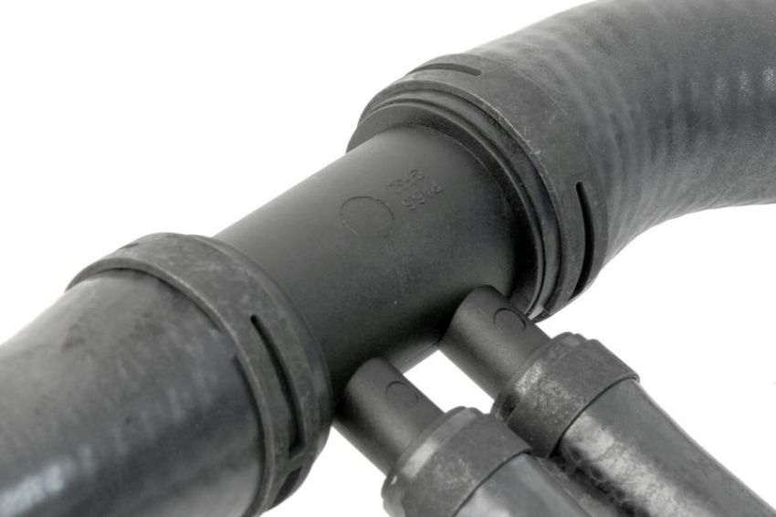 URO Parts XR849187 Radiator Hose