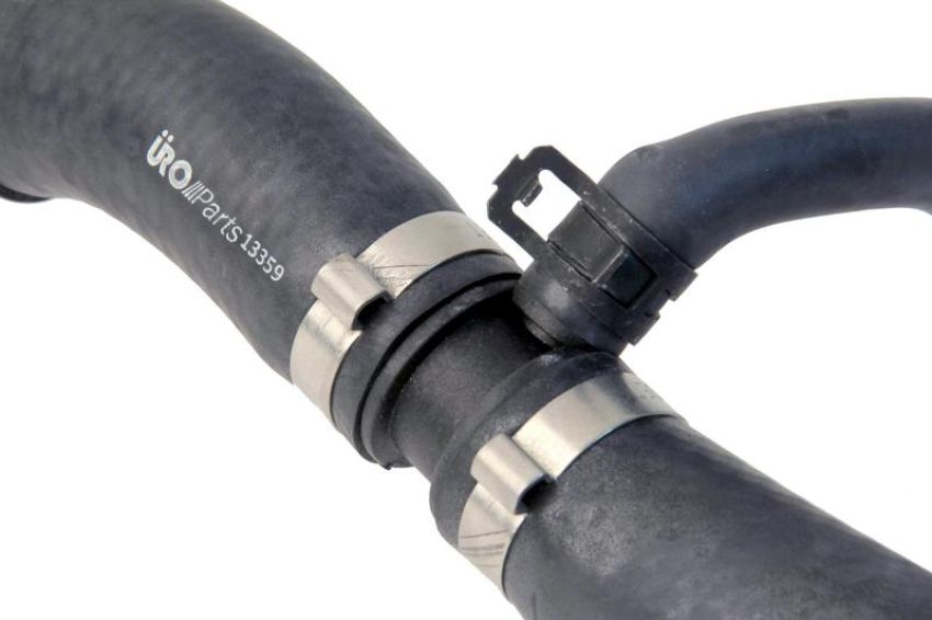 URO Parts XR854920K Upper Radiator Hose Kit