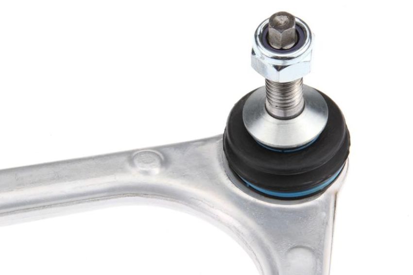URO Parts XR856012 Control Arm