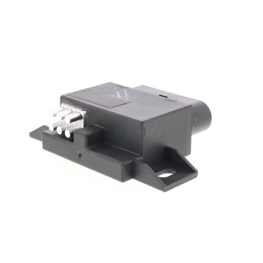 VEMO V15-71-0068 Relay, fuel pump