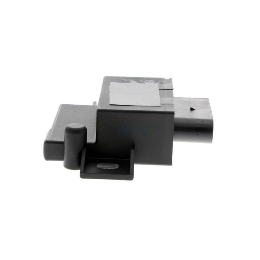VEMO V15-71-0070 Relay, fuel pump