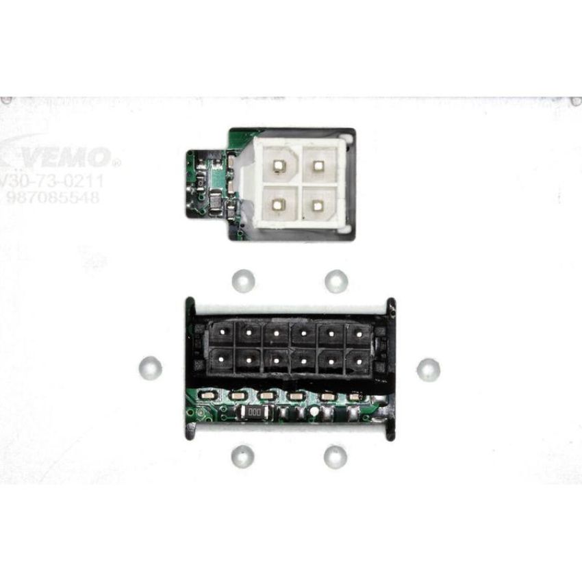 VEMO V30-73-0211 Control Unit, lights