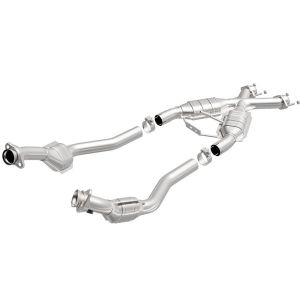 MagnaFlow Exhaust Products 444062 California Direct-Fit Catalytic Converter