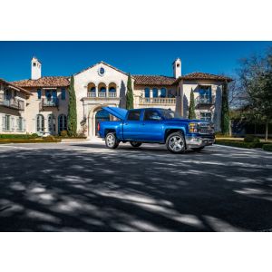 Undercover UC1188L-50 19-20 Chevy Silverado 1500 6.5ft Elite LX Bed Cover - Summit White