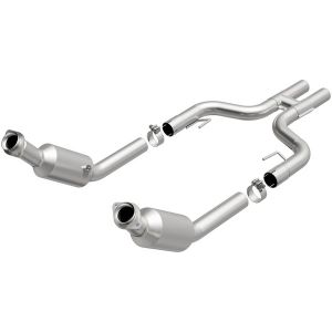 MagnaFlow Exhaust Products 5561001 California Direct-Fit Catalytic Converter