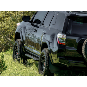 Cali Raised LED CR2683 Cali Raised 10-24 Toyota 4Runner Step Ed Bolt On Rock Sliders - Kick Out/PwdrCoat Plate/Pwdr