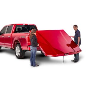 Undercover UC4158L-1G3 2022 Toyota Tundra Crew Cab 5.5ft w/o Trail Box Elite LX Bed Cover - Mag. Gray Metallic